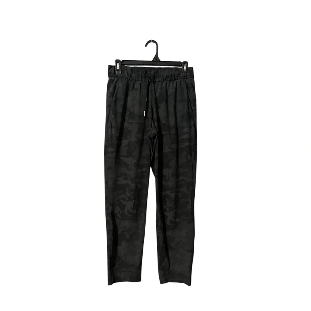 Lululemon On the Fly 7/8 Camo Pant